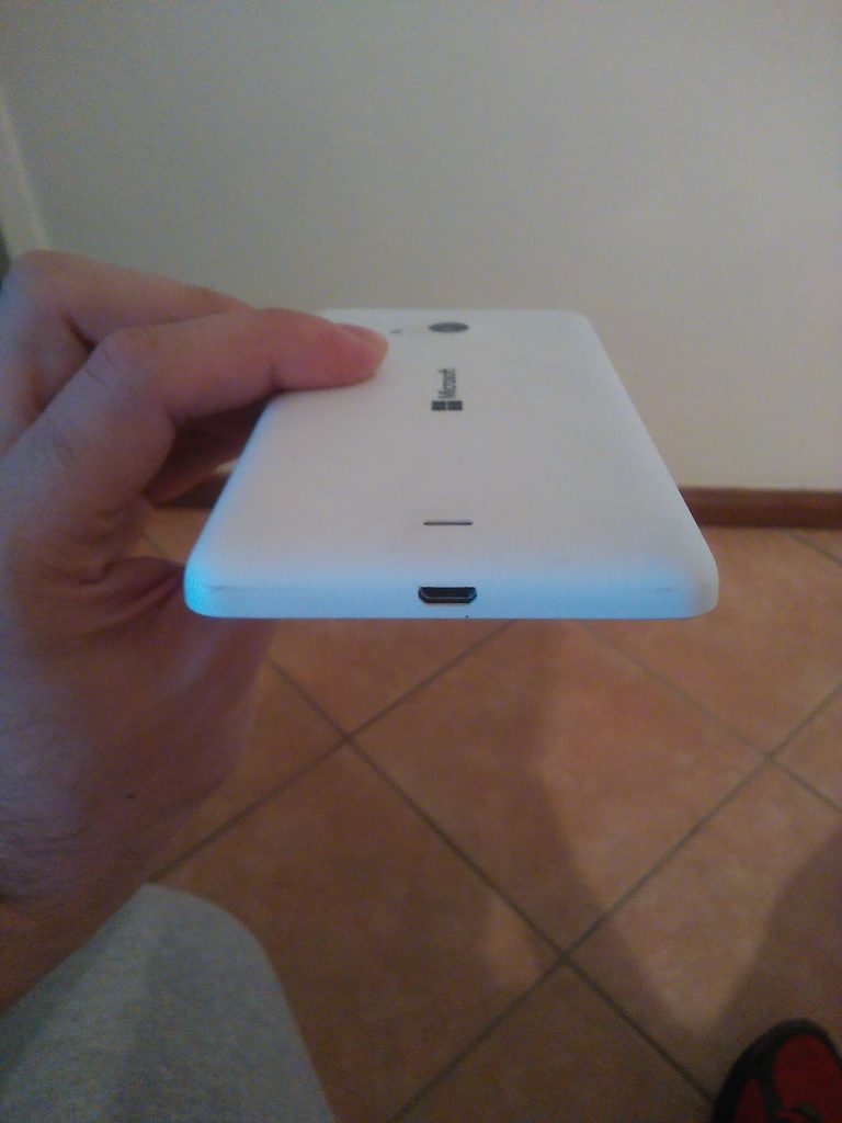 Lumia 535 - Top View