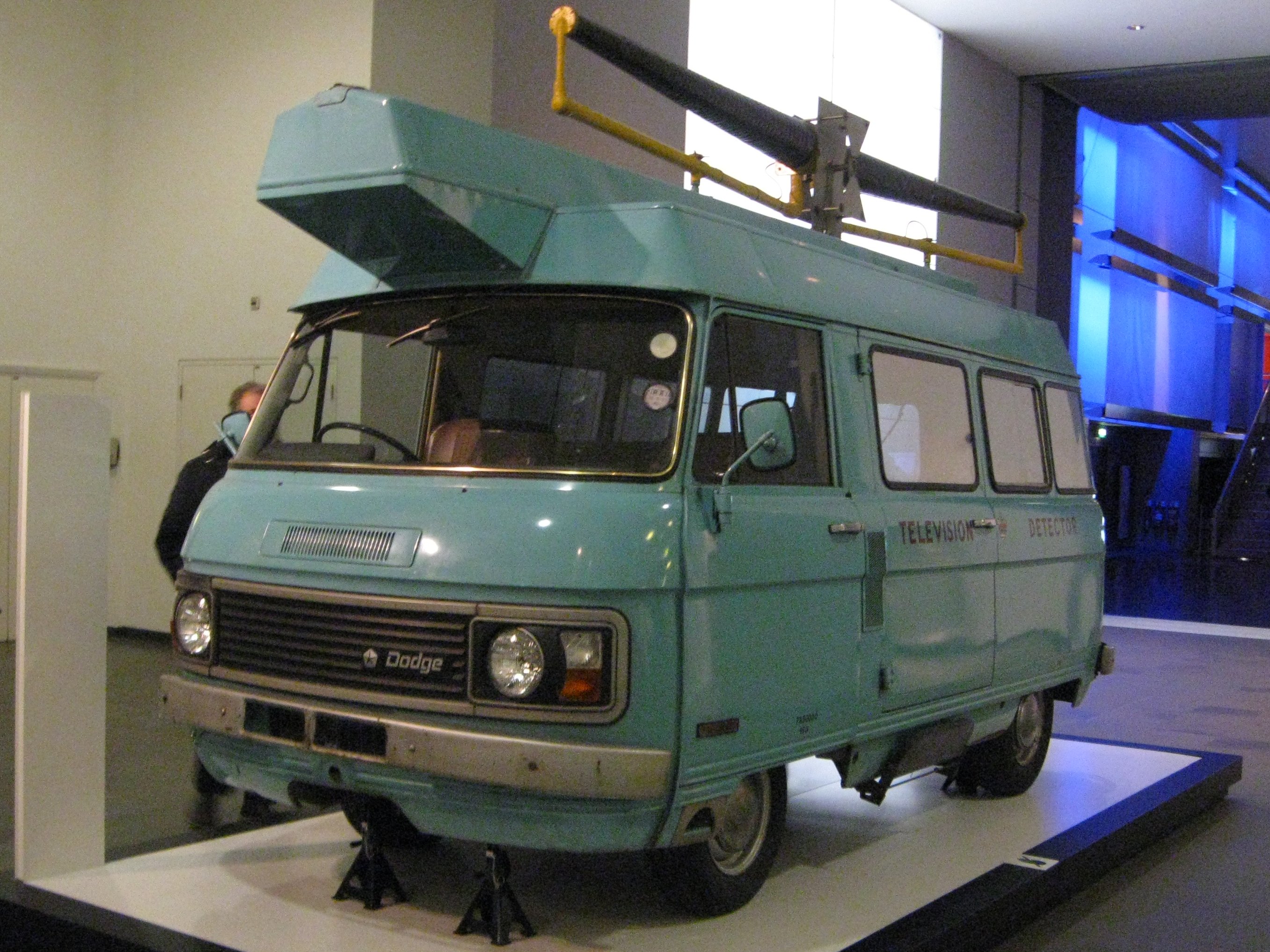 A TV detector van from the UK, CC BY SA Eagleish.