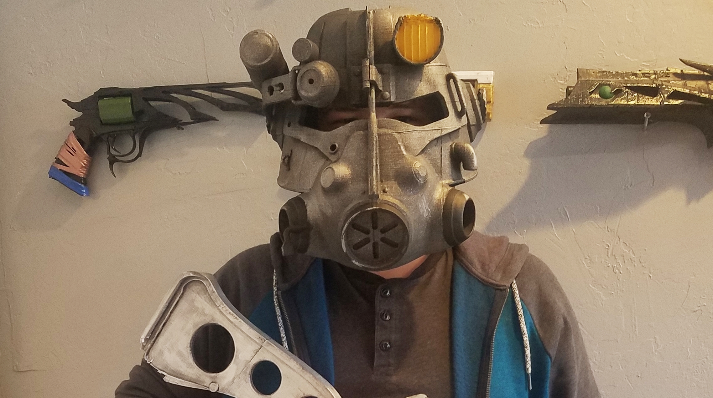 Return To Fallout 4 With This 3d Print Of The T 45 Power Armour Helmet Hypertext